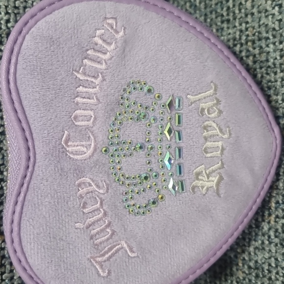 JUICY COUTURE Small Kingdom Heart Wristlet/Coin Purse - Lavender - Picture 4 of 8